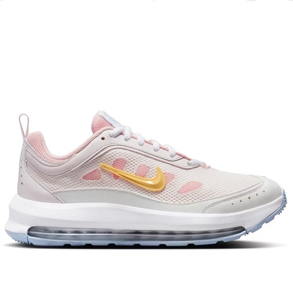 Nike Shoes - Nike Air max AP W
NWOT